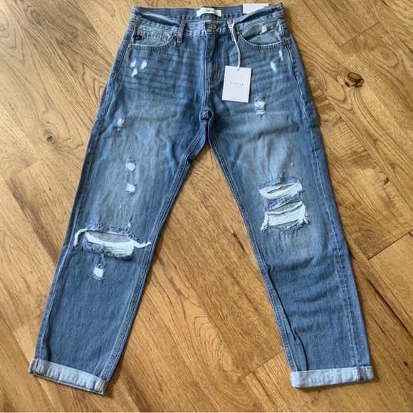 Kancan Mid-Rise Boyfriend Medium Wash Distressed Relaxed Fit Jeans Women’s NWT - Picture 3 of 14